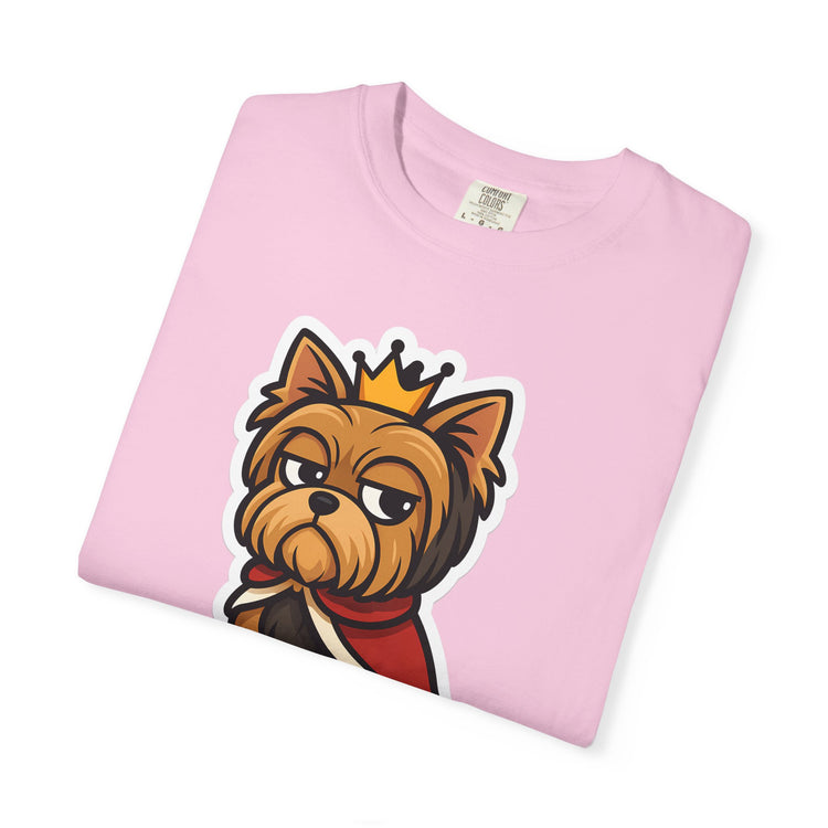 👑 Small But Mighty Yorkie T-Shirt – Funny Cartoon Dog Meme Tee for Dog Moms & Pet Lovers 🐾